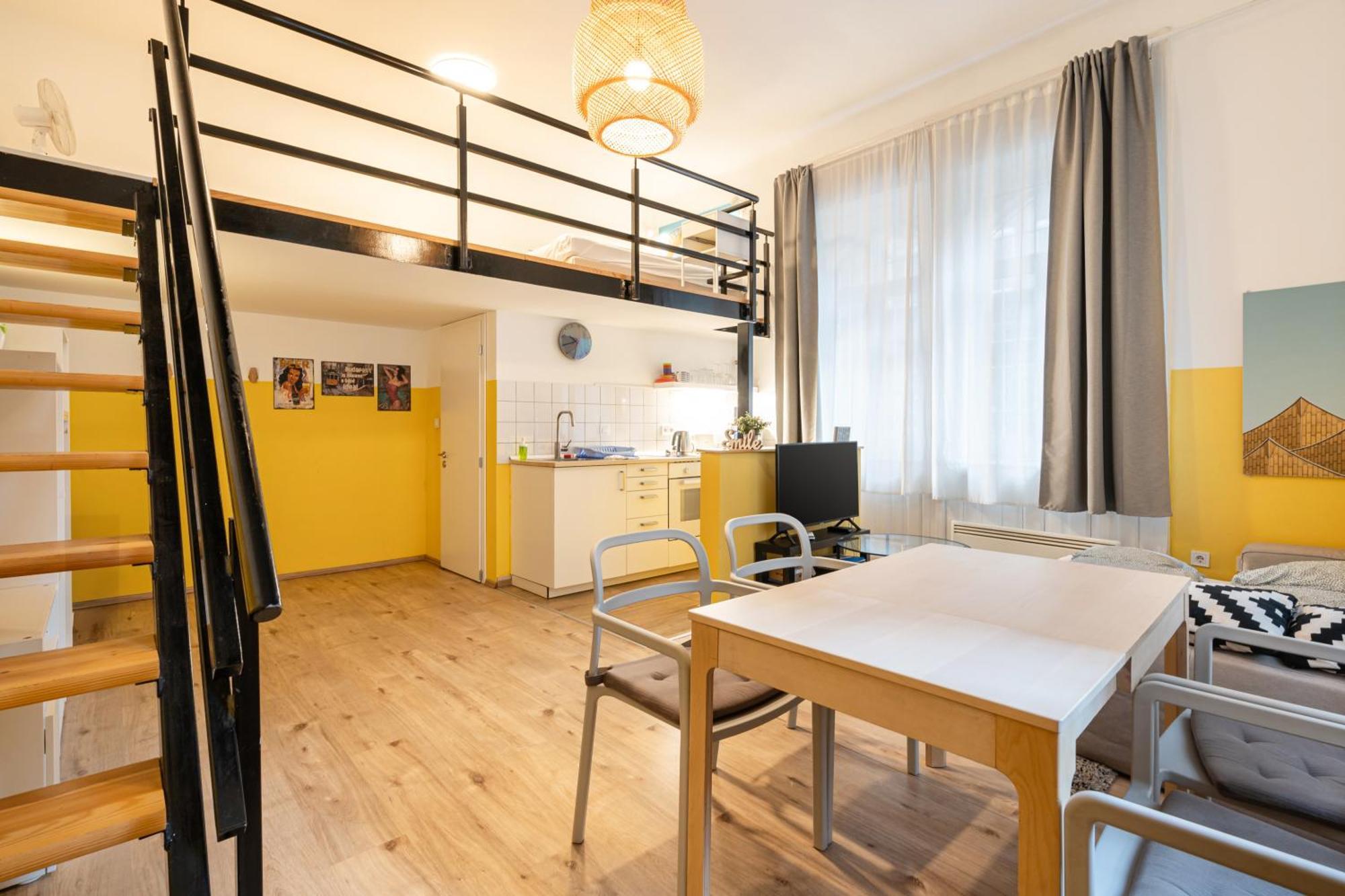 Charming In The Heart Of The Jewish Quarter W41 Yellow Apartamento